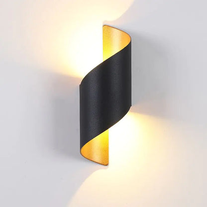 CurveLux™ Outdoor Wall Light