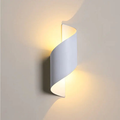 CurveLux™ Outdoor Wall Light